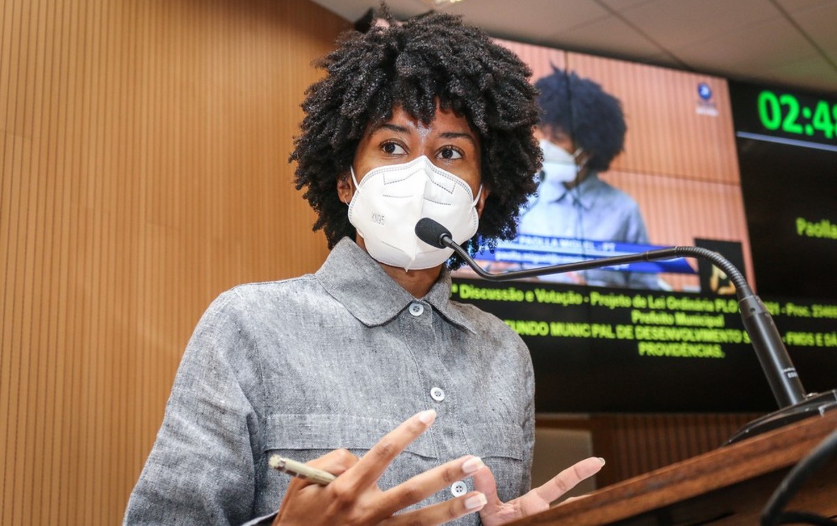 Bolsonaristas antivacina fazem ataque racista a vereadora de Campinas